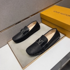 Louis Vuitton Low Shoes